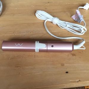 Vivid and Vogue Travel Curl Iron / Straightener